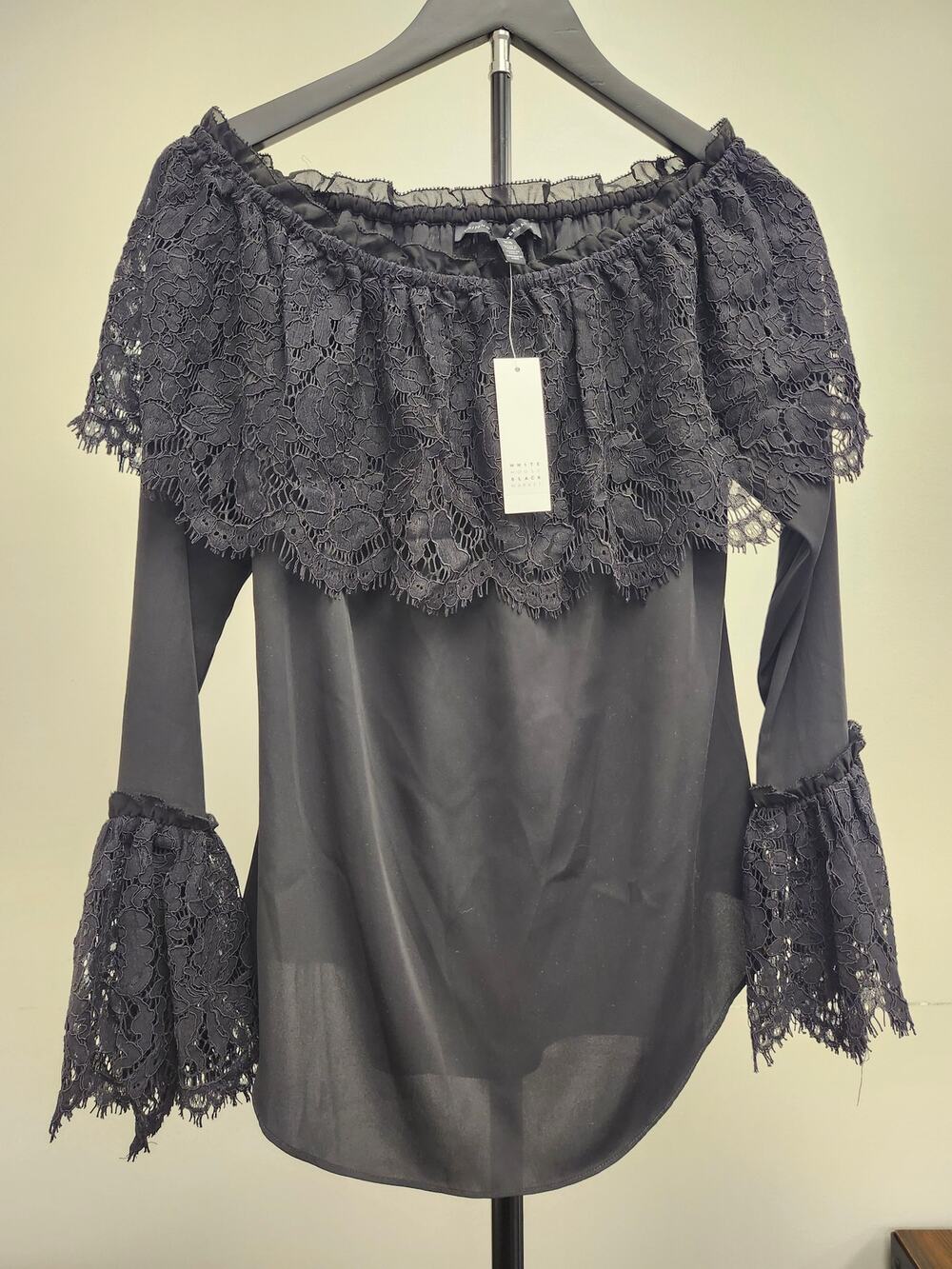 NWT WhiteHouseBlackMarket Womens XS Black Lace Off Shoulder Bell Sleeve Blouse
